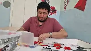 Робот для езды по линии из набора RED X