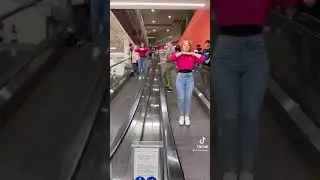 КРАСИВЫЕ ДЕВУШКИ ТАНЦУЮТ ТИК ТОК