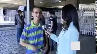 GAROTO APAIXONADO POR ÔNIBUS