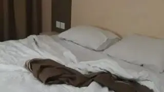 ada yang aneh perhatikan 🙄🙄 