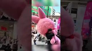 Украл плюшевого медведя!😮