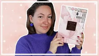 REVOLUTION ADVENT CALENDAR 2021 UNBOXING 🎁✨ | Irina Touw