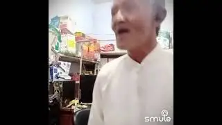 jandaku Sugito, jaga toko tunggu pelanggan