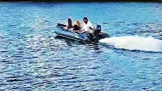 SATURN KaBoat SK470XL River Run | Girls On Board