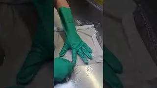 Какой пятновыводитель выбрать от пятен: гелиевая ручка, вишневый сок, помада