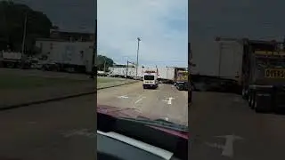 Over size load turning left with 4 escort at Jackson Tennessee