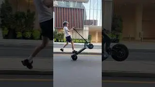 12 O Clock On A Scooter ​⁠​⁠