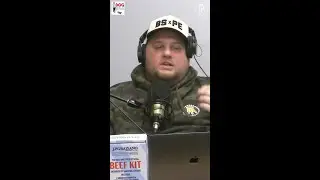 Reclining your seat on an airplane should be illegal