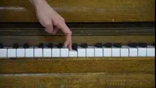 Walk on piano _ live action