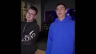 А4 ИГРАЕТ В БОУЛИНГ С СВОЕЙ КОМАНДОЙ😱😲 #shorts #a4 #shorts #влада4