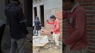 the head of the building taught how to throw plaster without it scattering...