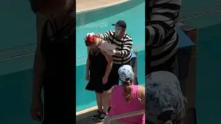 Autograph ✍️ Mime Seaworld Tom #seaworldmime #funny #tomthemime
