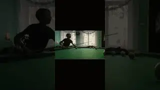 Молодёж в бильярд играет