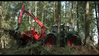 Onno Bruins Bosbouw en Agroservice: Chippen with Fendt 936 and Eschlböck Biber 92 ZK