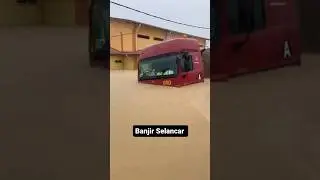 Banjir Selancar