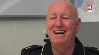 Oud-politiechef John Nieumeijer neemt na 13 jaar afscheid van 'veiligste gemeente'