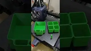 3D Printing Self Watering Planter ☘️☘️ #shorts #3dprinting #diy