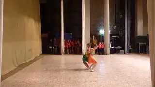 Танец " Девочка и кукла".