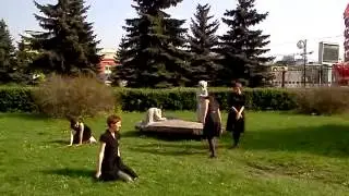 ТАНЦЫ В ПАРКЕ