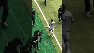QUAND UN FAN A RATÉ LE BALLON DE MBAPPÉ AU REAL 😱⚽ 