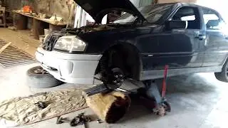 Mercedes 202: How I removed the starter