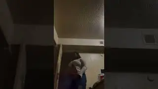 Chubby girls loves❤️to hip roll to.