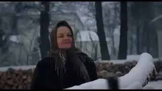Фильм о застывшей девушке с иконой в руках  На реальных событиях.