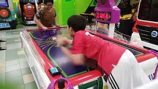 Funniest Game of Air Hockey (GONE WRONG)