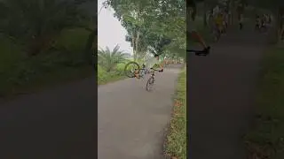 cycle rolling Stoppie #viral #shots #stunt #sgrider #ytshort #trending