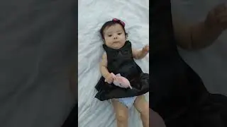 Meu grande amor 🥺😍❤️ aprendendo a brincar 😍🥺 #bebe #baby #anasilva #filha #shortsyoutube #shorts