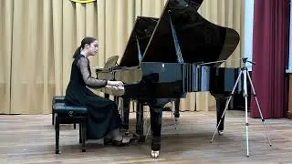 17. В. Моцарт - "Соната до мажор". Исп. Соловьёва Екатерина (6 класс)