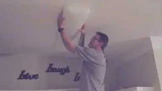 How to replace fluorescent light bulbs - DIY step by step tips/tricks