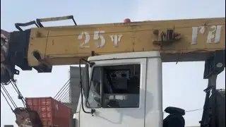 Автокран или хлам? Приехали посмотреть автокран Галичанин 25т 2006 год.Цена в конце