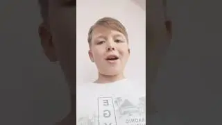 кто хочет 5 фактов про моего попугая поставь лайк, а если хочешь minecraft подпишись