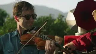 Jimbo Mathus & Andrew Bird - Three White Horses and a Golden Chain (Live)