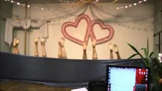 Синхронное плавание на свадьбе у друзей.