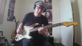 Stripped back blues in E.   (Backing track-AUsher Tracks)