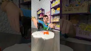Cutting Open A Paint Pen To Dye Slime 😈