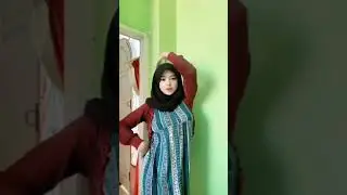 gadis jilbab cantik montok gunung gede
