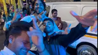 Dubai 😲ka dancer 😂yha aakar kaisa dance kar 😂🥵rha hai full fun 🤩