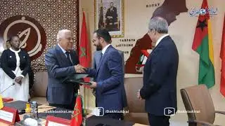 والي جهة الداخلة علي خليل يترأس حفل توقيع اتفاقية توآمة وشراكة بين بلدية الداخلة وبلدية بيساو