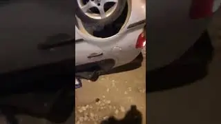 В Сочи легковой автомобиль перевернулся на крышу на федеральной трассе