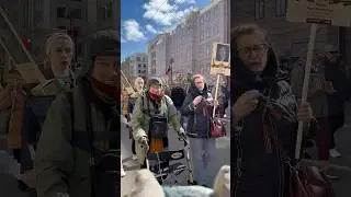 Кот чревовещателя приносит радость людям) 