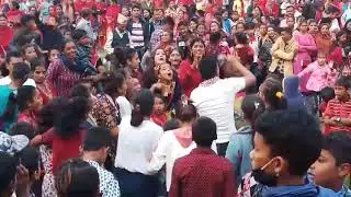 मन परेरै हो। man parerai ho by nabin paudel. supar hit stage perform in Chitwan 2076