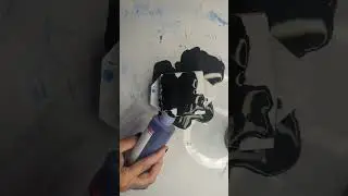 Dying gym chalk with the wrapper on ..... #oddlysatisfying