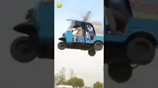 ये कैसा ऑटो है #shorts #youtubeshorts #shortsfeed #comedy #surajroxteam #deepakrox #viralvideo