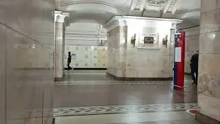 Станция «Октябрьская» Московского метро