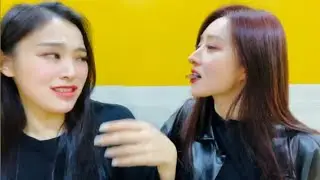 Lol the difference between Gahyeon and Jiu 😂