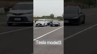 Xiaomi Car SU7 doesn’t care about kids on the road 😳