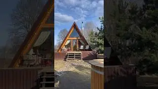 ПОМЕНЯЛИ ХУТОР НА ТРЕУГОЛЬНЫЙ ДОМИК